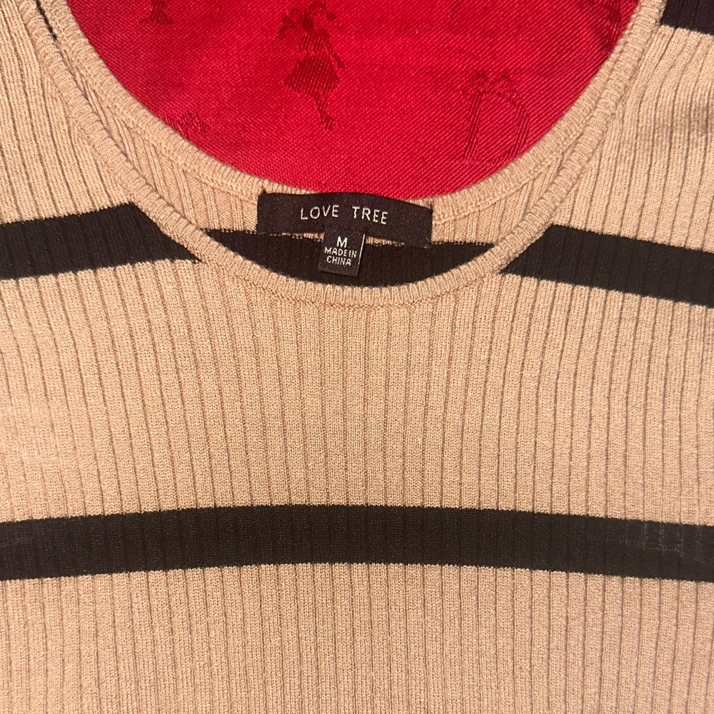 Love Tree Black and Cream Ribbed Crop Top - Picture 4 of 5
